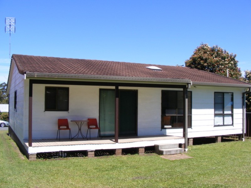 27 Audrey Avenue, Basin View NSW 2540