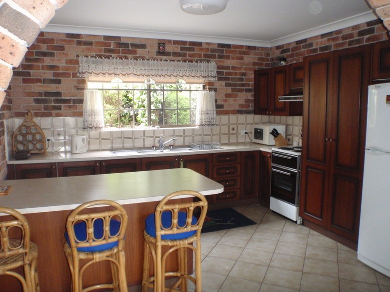 2/221 Elizabeth Drive, Vincentia NSW 2540