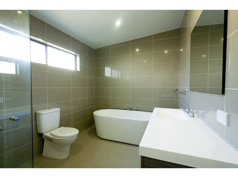 3 Elizabeth Drive, Vincentia NSW 2540