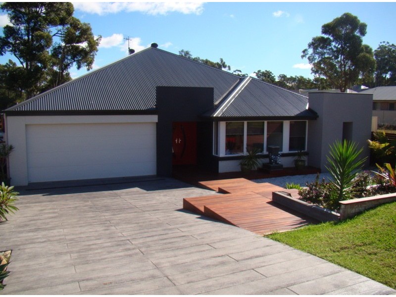 20 Hogbin Crescent, St Georges Basin NSW 2540