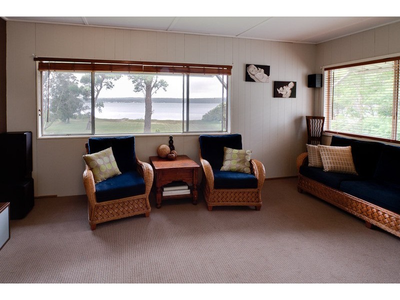 214 Sanctuary Point Road, Sanctuary Point NSW 2540