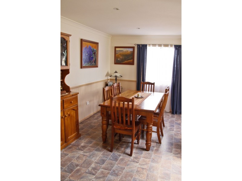 11 Lawson Way, Sanctuary Point NSW 2540