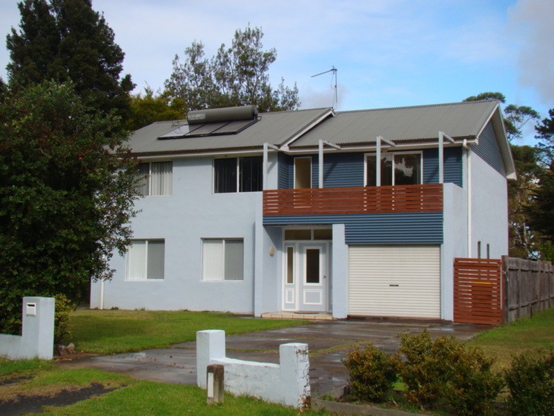 12 Tallyan Point Road, Basin View NSW 2540
