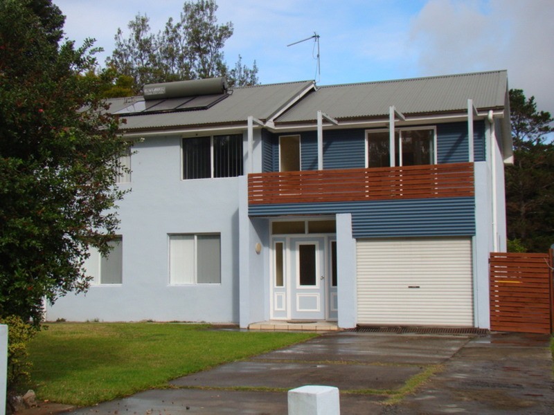 12 Tallyan Point Road, Basin View NSW 2540