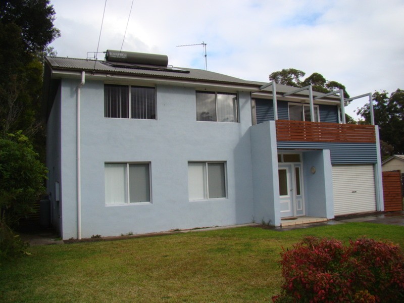 12 Tallyan Point Road, Basin View NSW 2540
