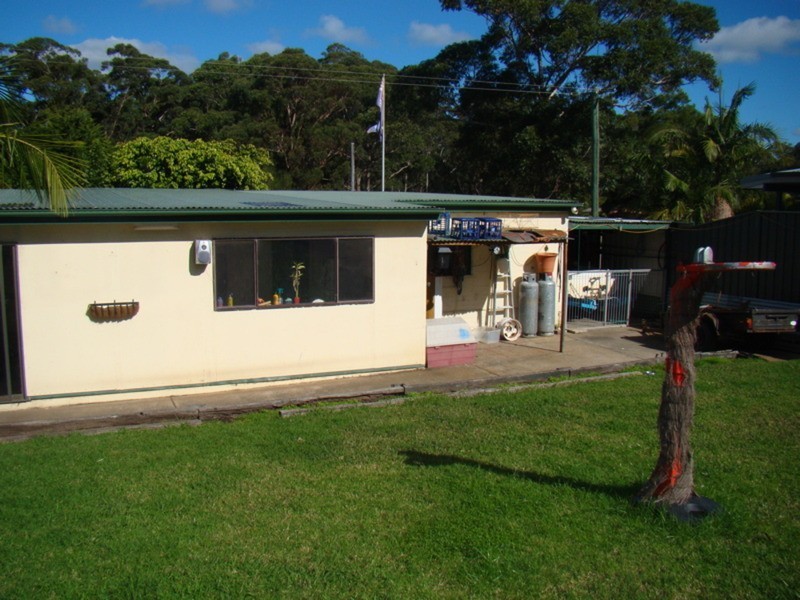11 Watersedge Avenue, Basin View NSW 2540