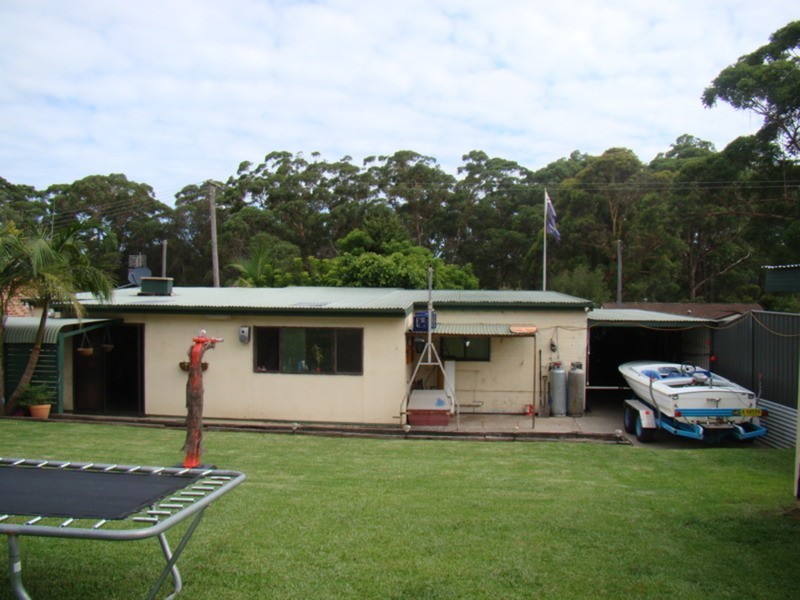 11 Watersedge Avenue, Basin View NSW 2540