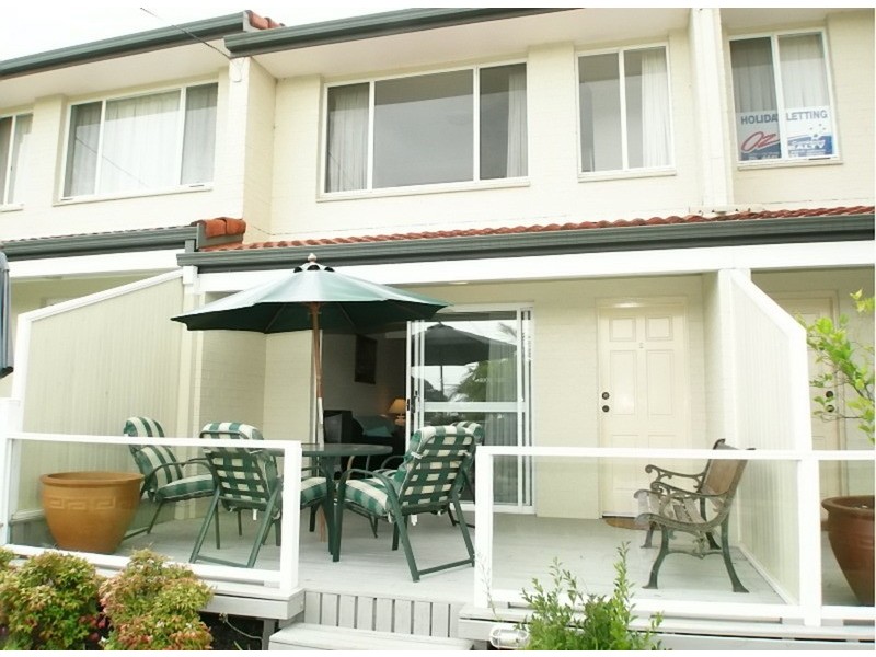 2/2 Caroline Street, Vincentia NSW 2540