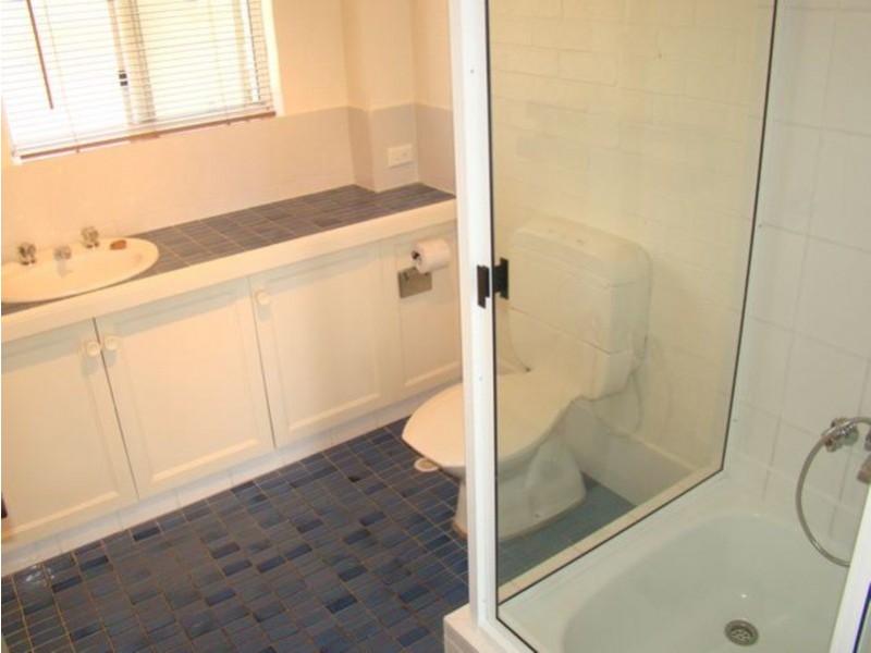 2/2 Caroline Street, Vincentia NSW 2540