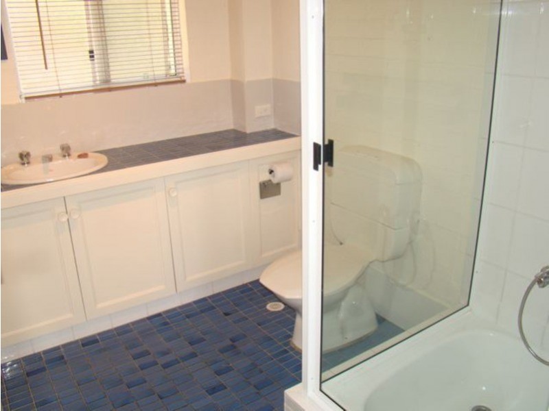 2/2 Caroline Street, Vincentia NSW 2540