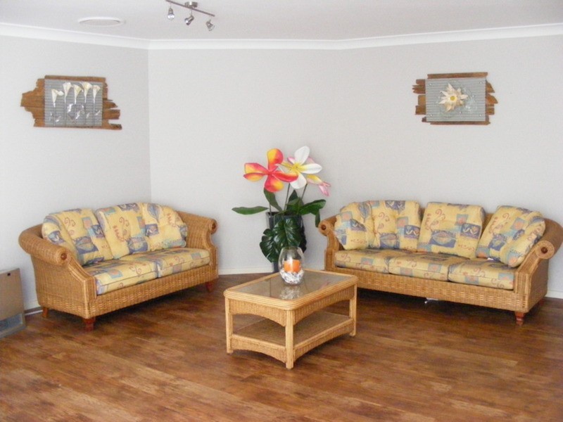 18 June Avenue, Basin View NSW 2540
