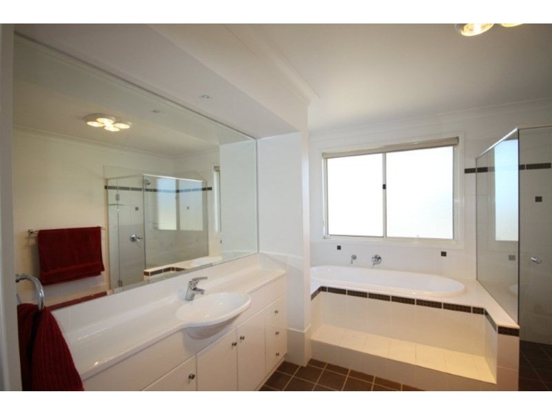 12 Anson Street, Sanctuary Point NSW 2540