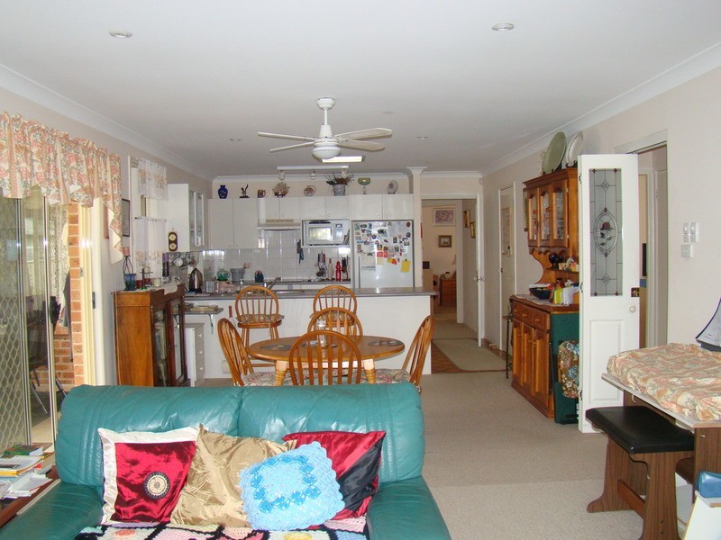 98 Macleans Point Road, Sanctuary Point NSW 2540