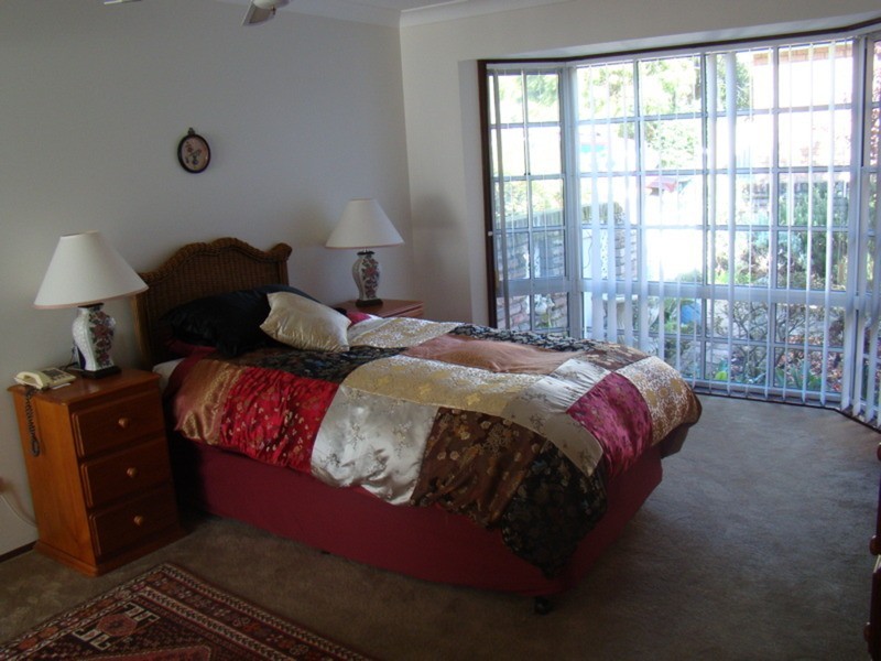 25 Lachlan Crescent, St Georges Basin NSW 2540