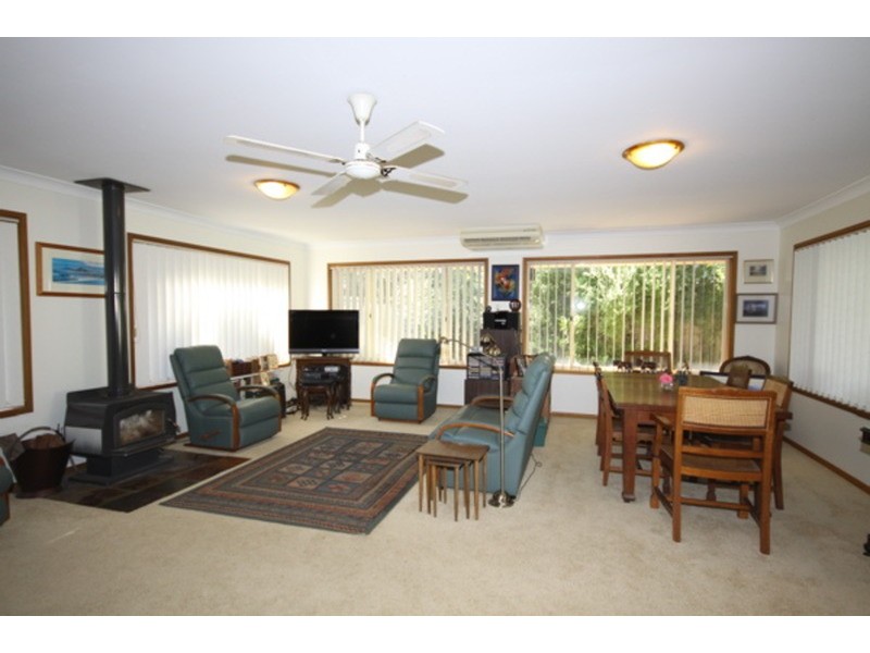 22 Claylands Drive, St Georges Basin NSW 2540