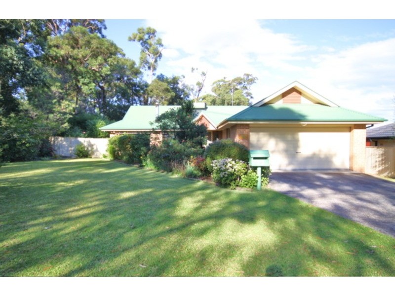 22 Claylands Drive, St Georges Basin NSW 2540