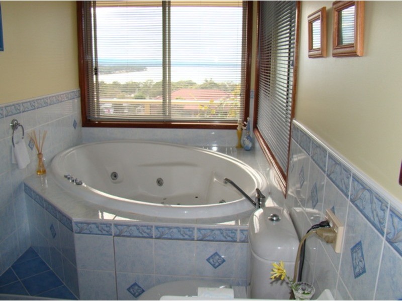 6 Whitshed Place, Vincentia NSW 2540