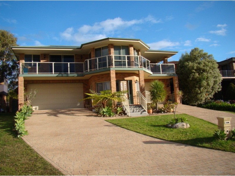 6 Whitshed Place, Vincentia NSW 2540