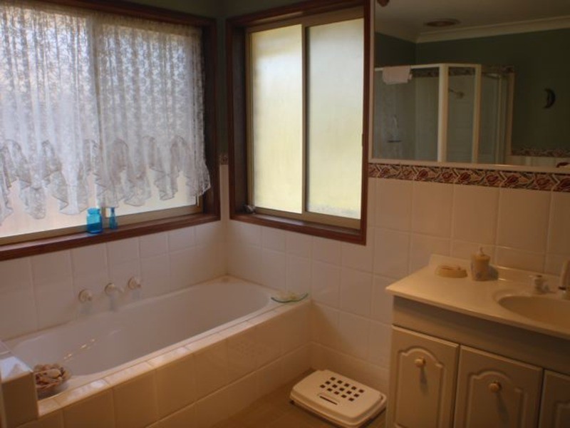 6 Whitshed Place, Vincentia NSW 2540