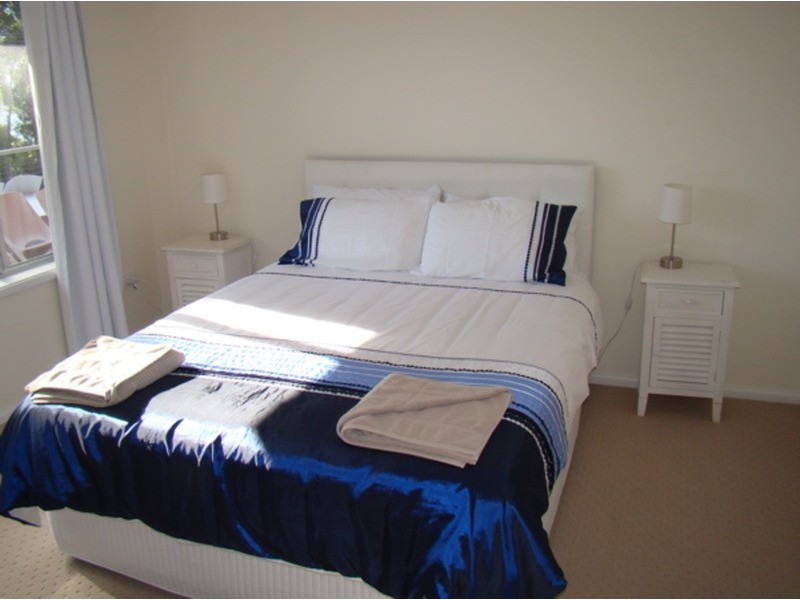 2 Plantation Point Parade, Vincentia NSW 2540