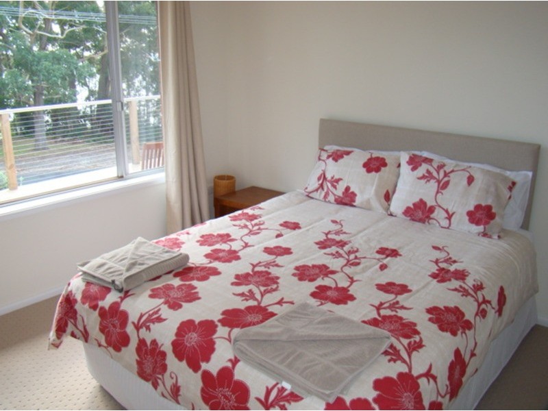 2 Plantation Point Parade, Vincentia NSW 2540