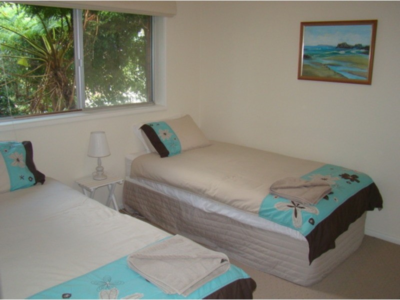 2 Plantation Point Parade, Vincentia NSW 2540