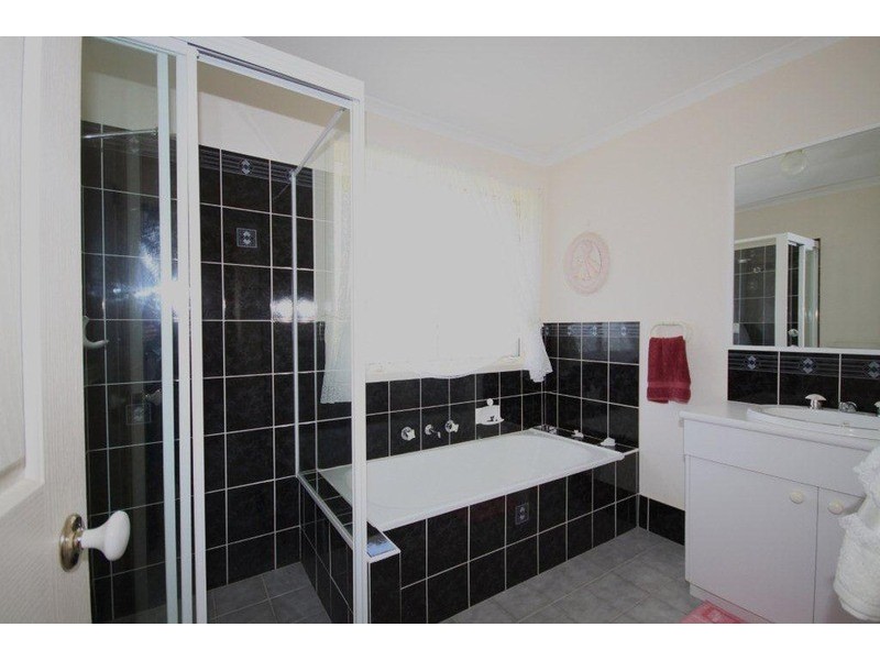 34 Kirkham Way, Sanctuary Point NSW 2540