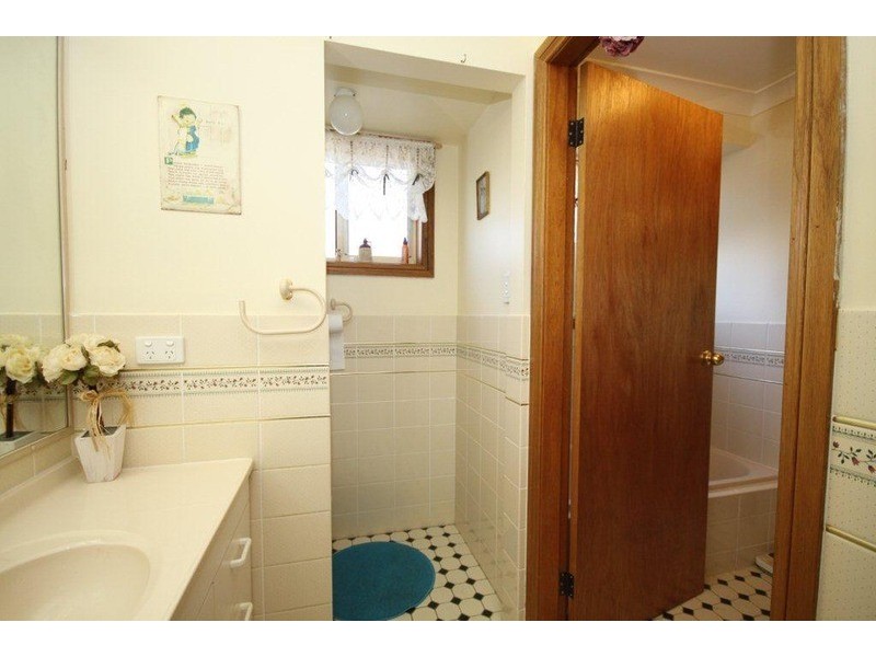 4 Salinas Street, Sanctuary Point NSW 2540