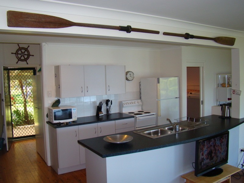 3 Walmer Avenue, Sanctuary Point NSW 2540