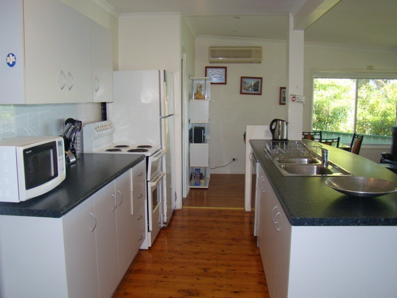 3 Walmer Avenue, Sanctuary Point NSW 2540