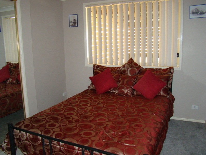 1 Graham Avenue, St Georges Basin NSW 2540