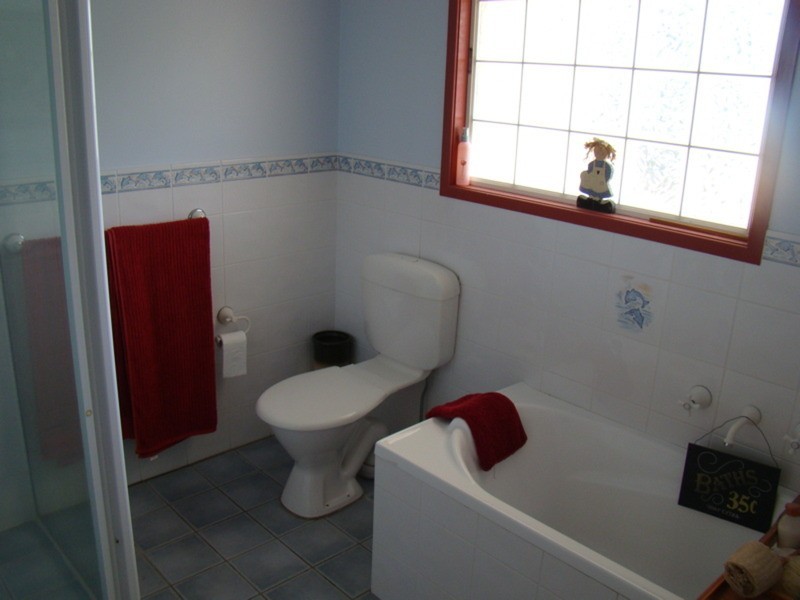 140 Sanctuary Point Road, Sanctuary Point NSW 2540