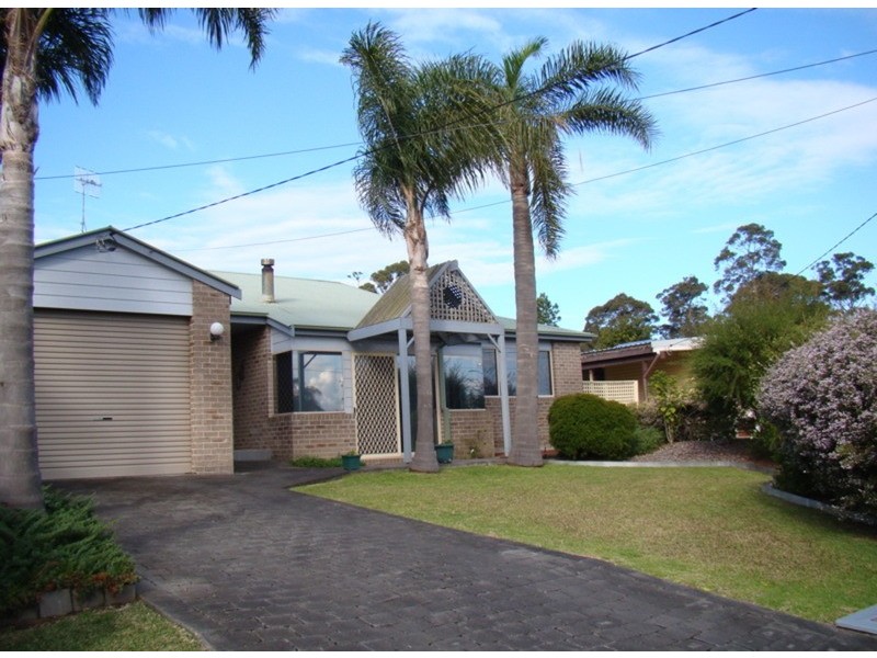 8 Albion Street, Sanctuary Point NSW 2540