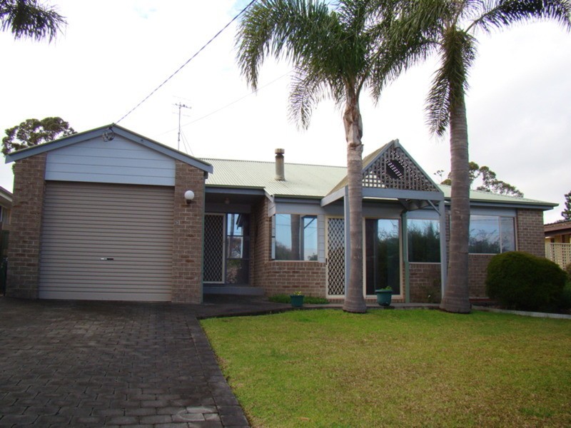 8 Albion Street, Sanctuary Point NSW 2540