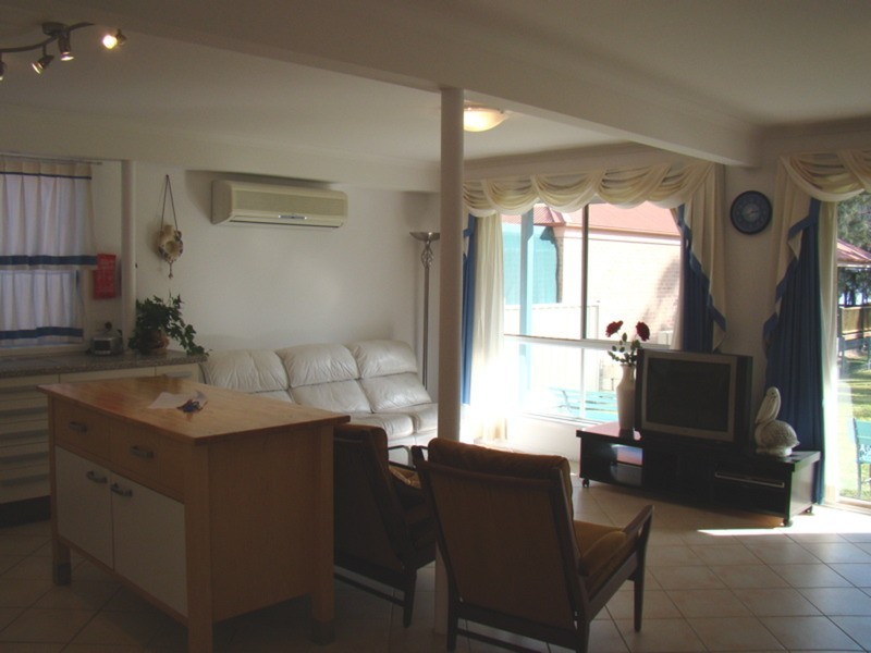 127 Walmer Avenue, Sanctuary Point NSW 2540