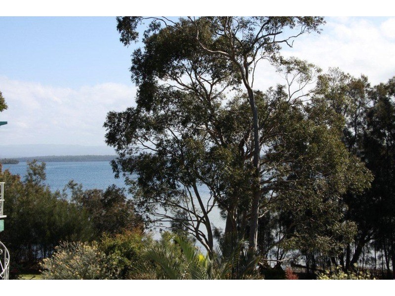 212 Loralyn  Avenue, Sanctuary Point NSW 2540