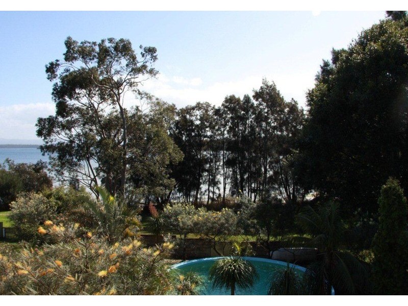 212 Loralyn  Avenue, Sanctuary Point NSW 2540