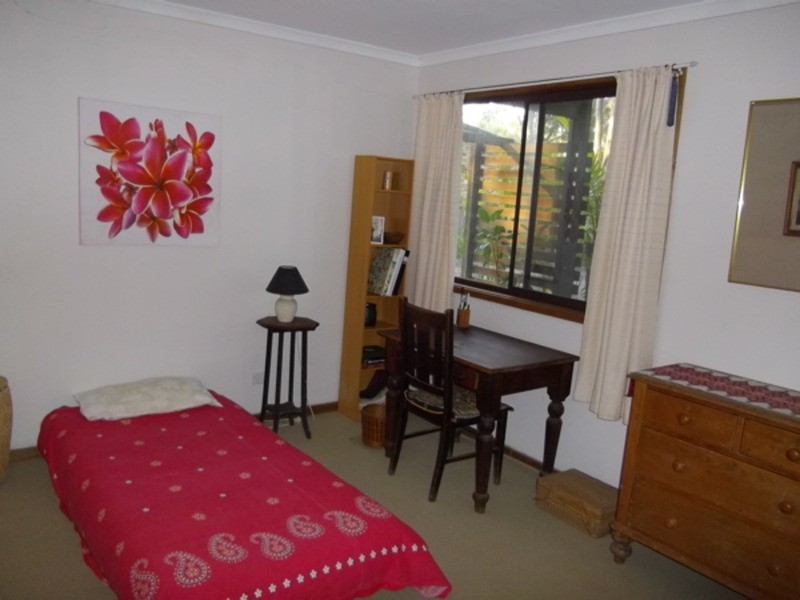63 Waratah  Crescent, Sanctuary Point NSW 2540