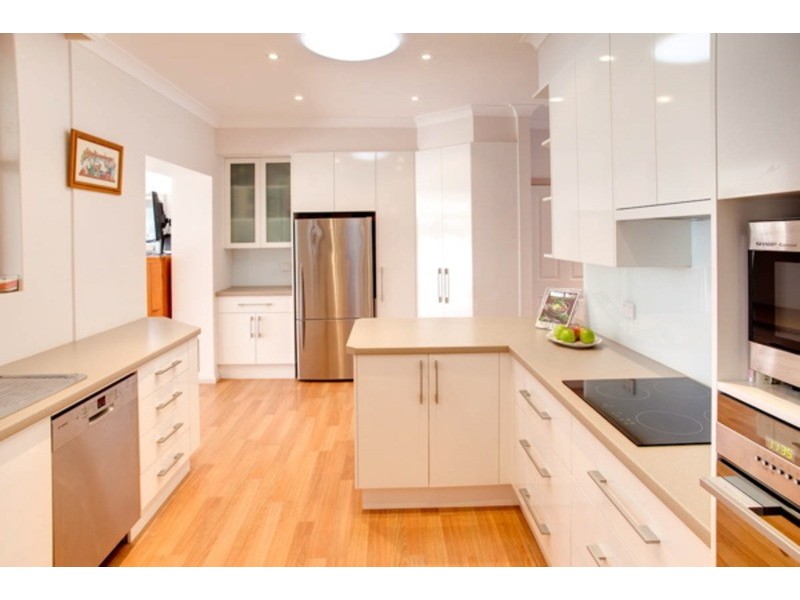 215 Walmer Avenue, Sanctuary Point NSW 2540
