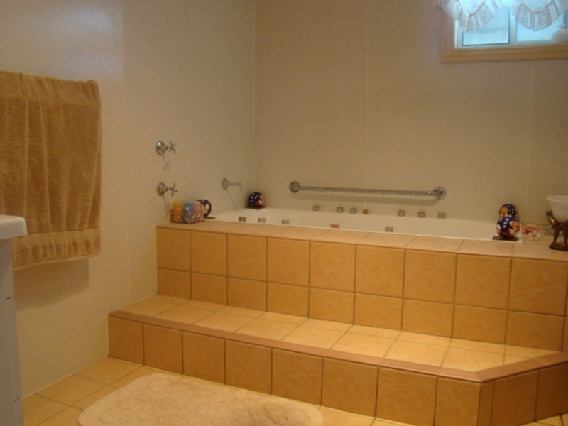 83 Sanctuary Point Road, Sanctuary Point NSW 2540