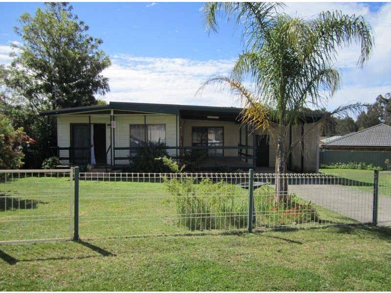 4  Rose  Avenue, Sanctuary Point NSW 2540