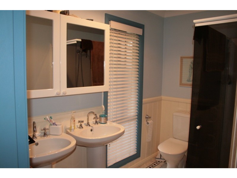 17 Mountain  Street, Sanctuary Point NSW 2540