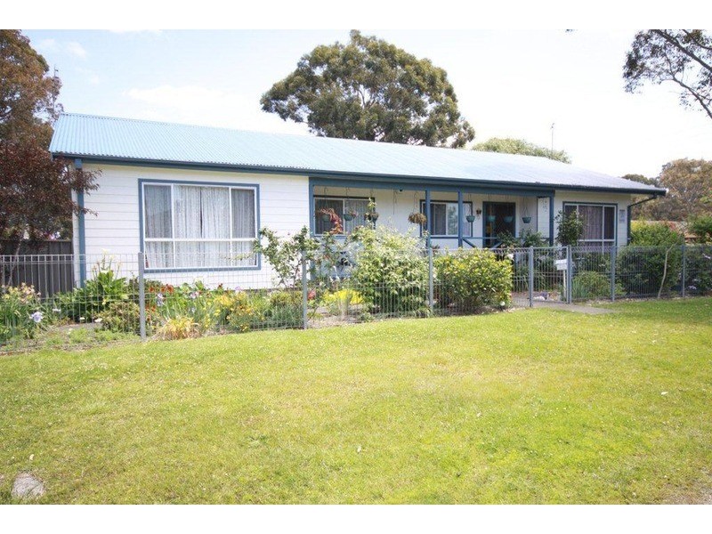 120 Links  Avenue, Sanctuary Point NSW 2540