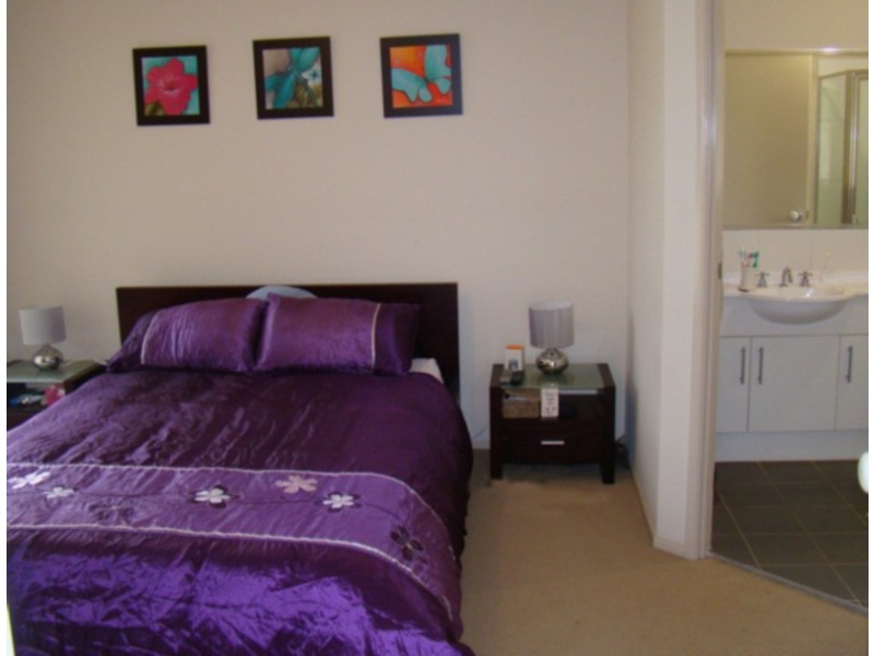 10 Moroney  Avenue, St Georges Basin NSW 2540