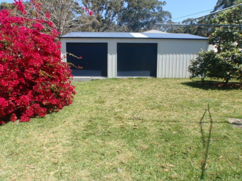 8 Coulon  Street, Woollamia NSW 2540