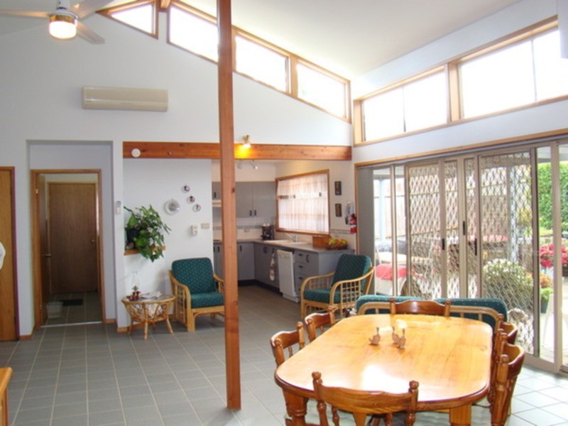 8 Albion Street, Sanctuary Point NSW 2540