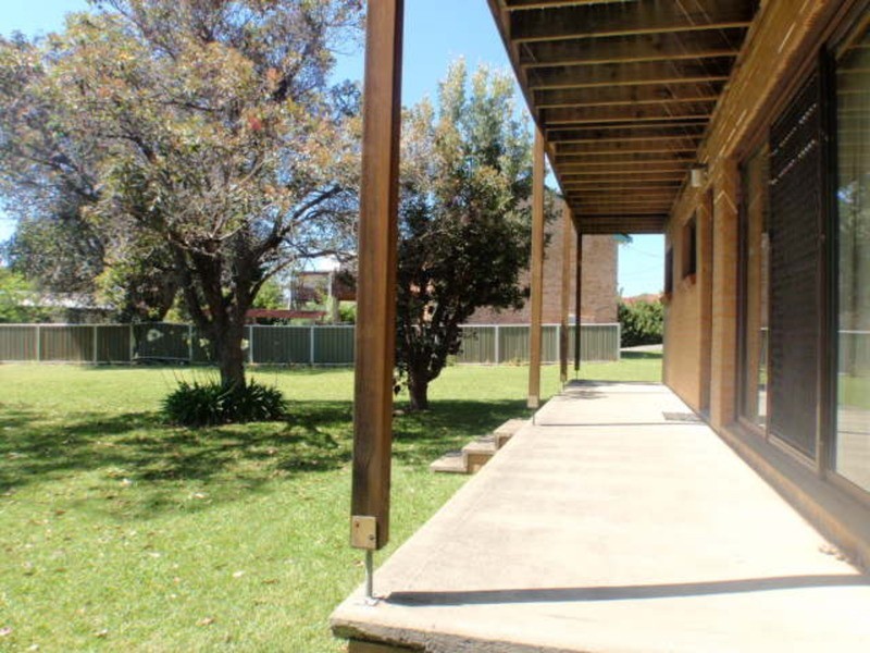 4 Deas Thomson Street, Vincentia NSW 2540