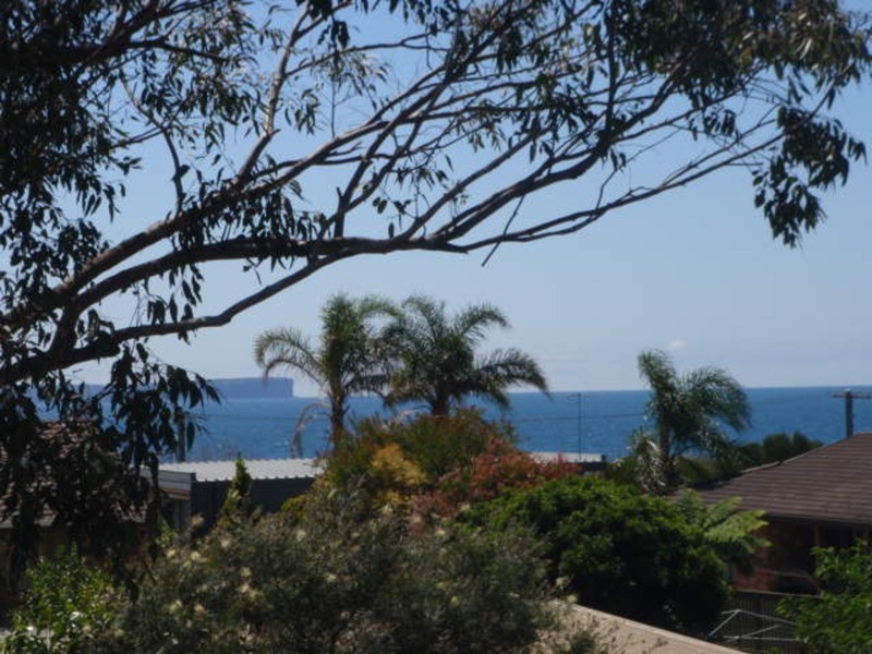 4 Deas Thomson Street, Vincentia NSW 2540