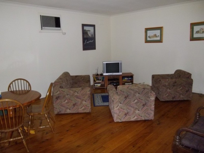 8 Keppel Street, Huskisson NSW 2540