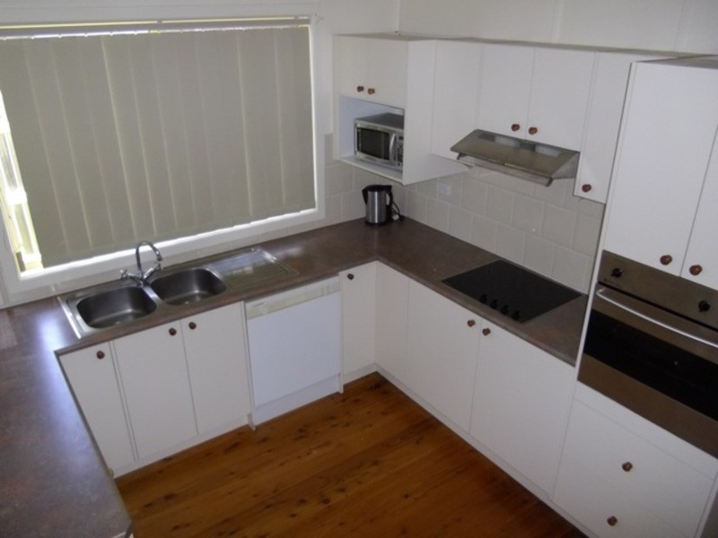 8 Keppel Street, Huskisson NSW 2540